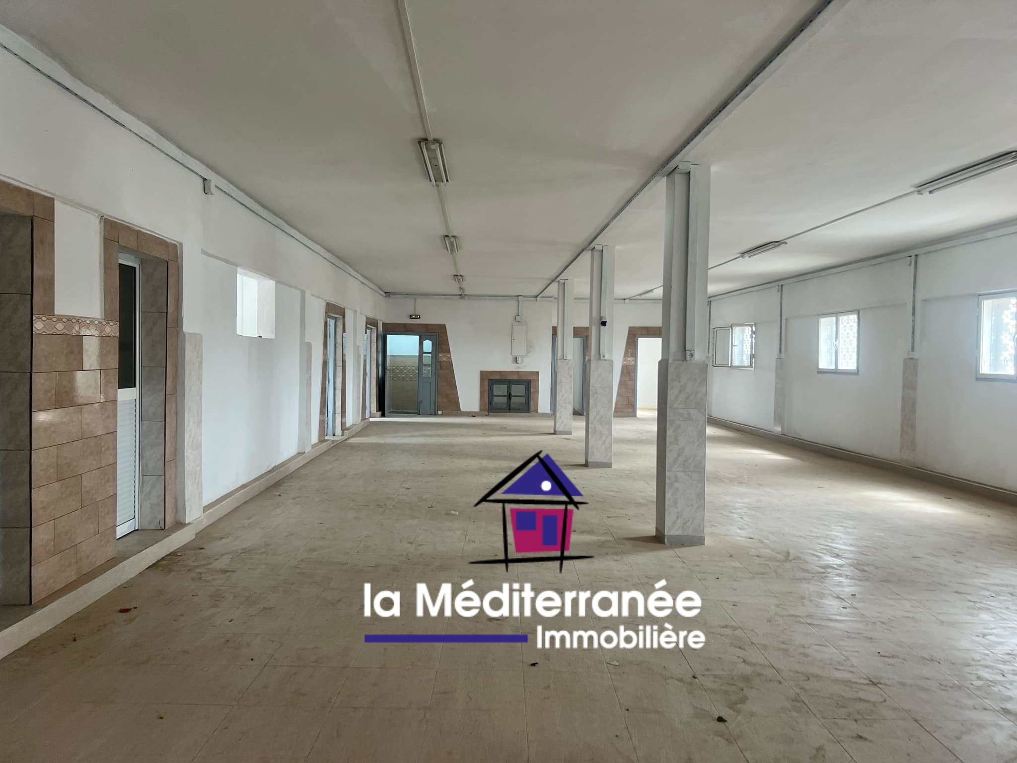  App S1 vide à l'Aouina 