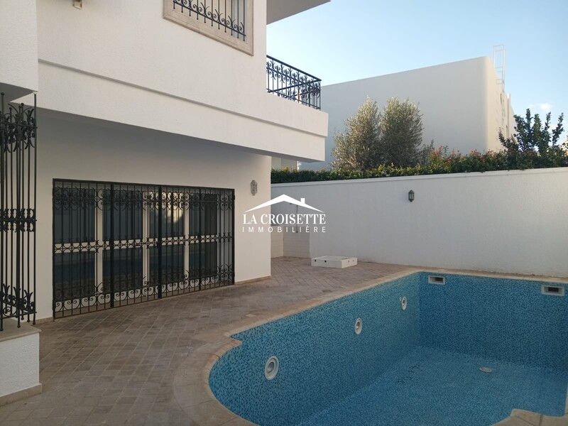  Étage de Villa à Gammarth – Vue Mer Exceptionnelle 