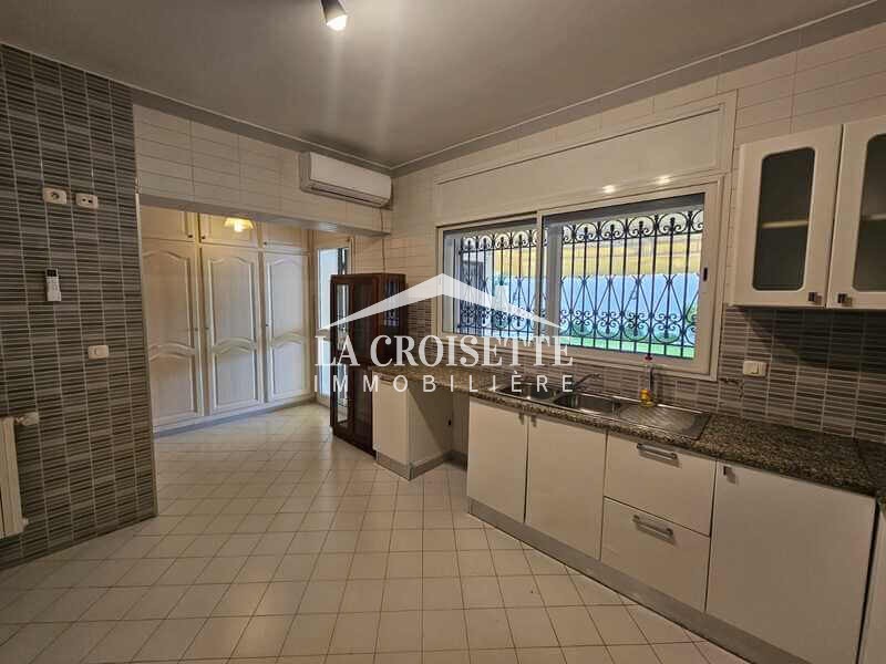    Villa s4 avec jardin à l à Tunis - Photo 4
