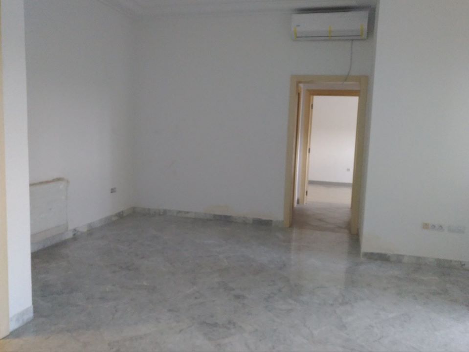  A louer un étage de villa s+2 jamais habité au 1er étage à nouvelle médina 3 
