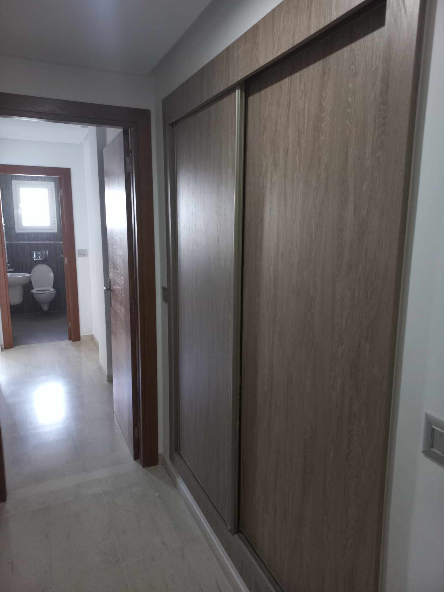    Appartement s3 à jardins à Tunis - Photo 4
