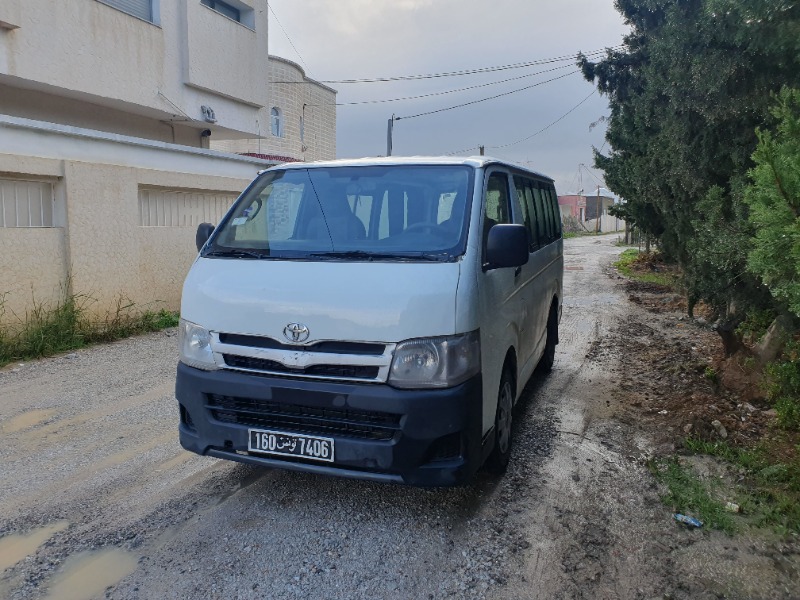 Toyota Hi Ace Diesel 2013 à Ben Arous - Photo 2