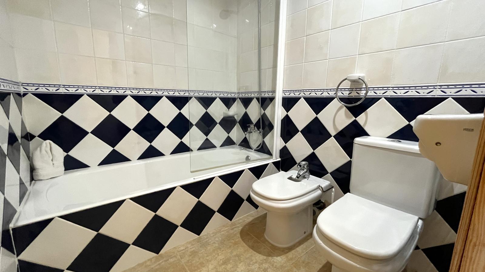    Un appartement s2 aux ja à Tunis - Photo 2