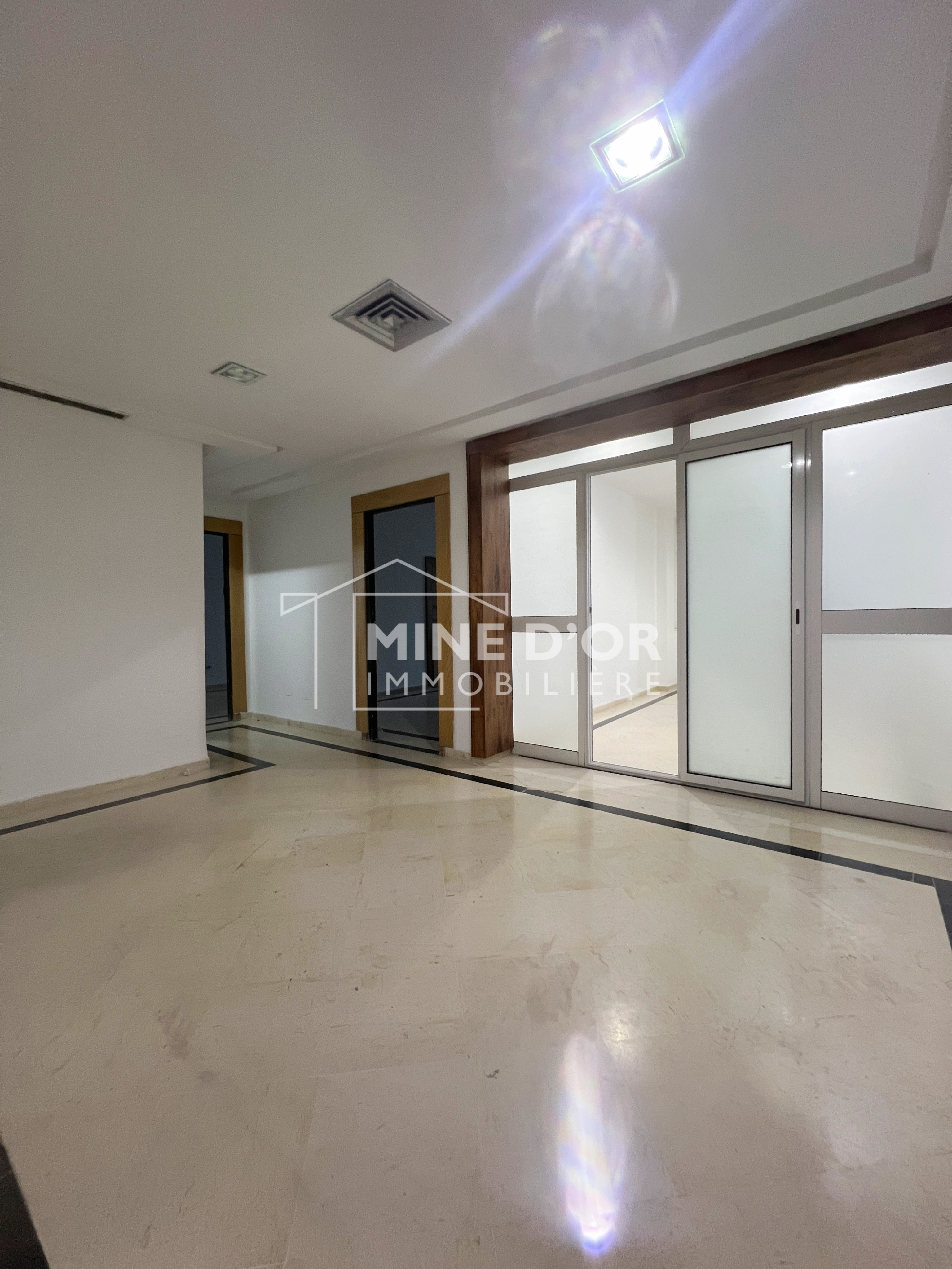  A vendre Appartement S+2 rez de chaussée à Hammamet Nord 