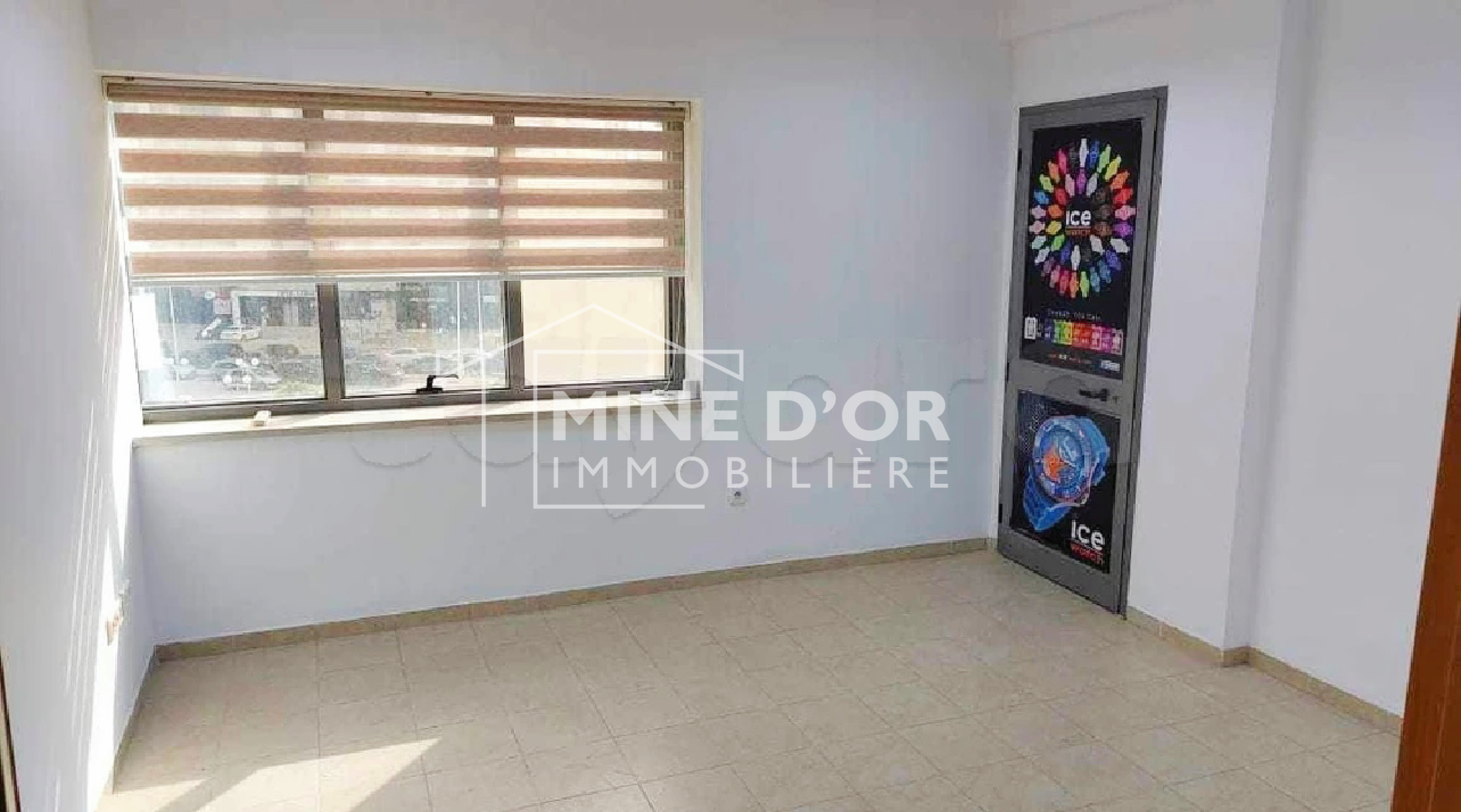    Bureau h2 lumineux au ce à Tunis - Photo 1