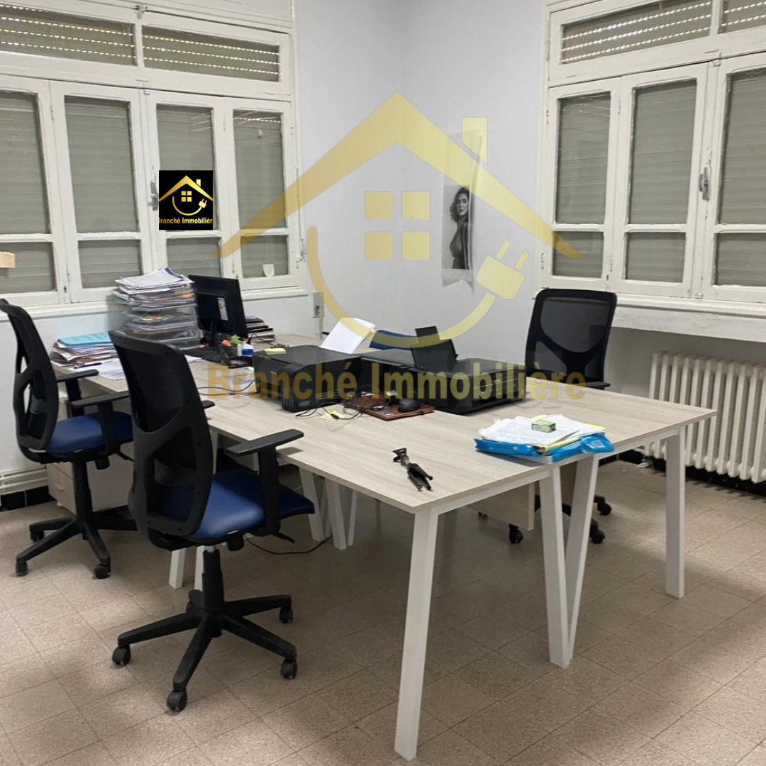    Rdc d'une villa à el men à Tunis - Photo 2
