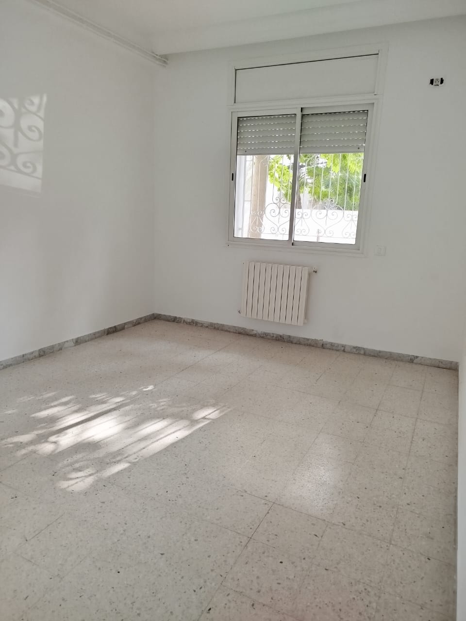    Appartement s2 rez de ch à Tunis - Photo 3