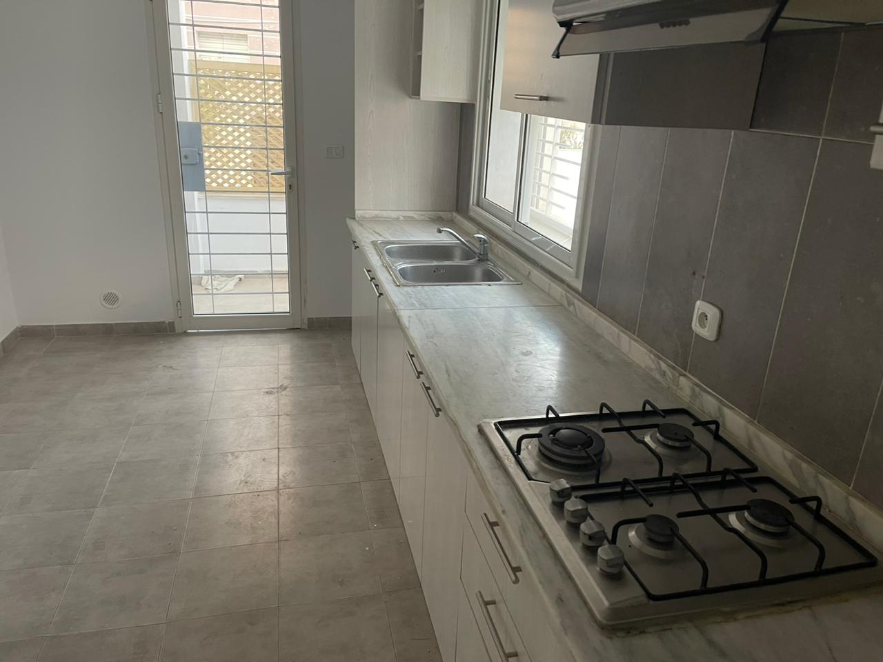   Etage de villa manar 1 h à Tunis - Photo 1