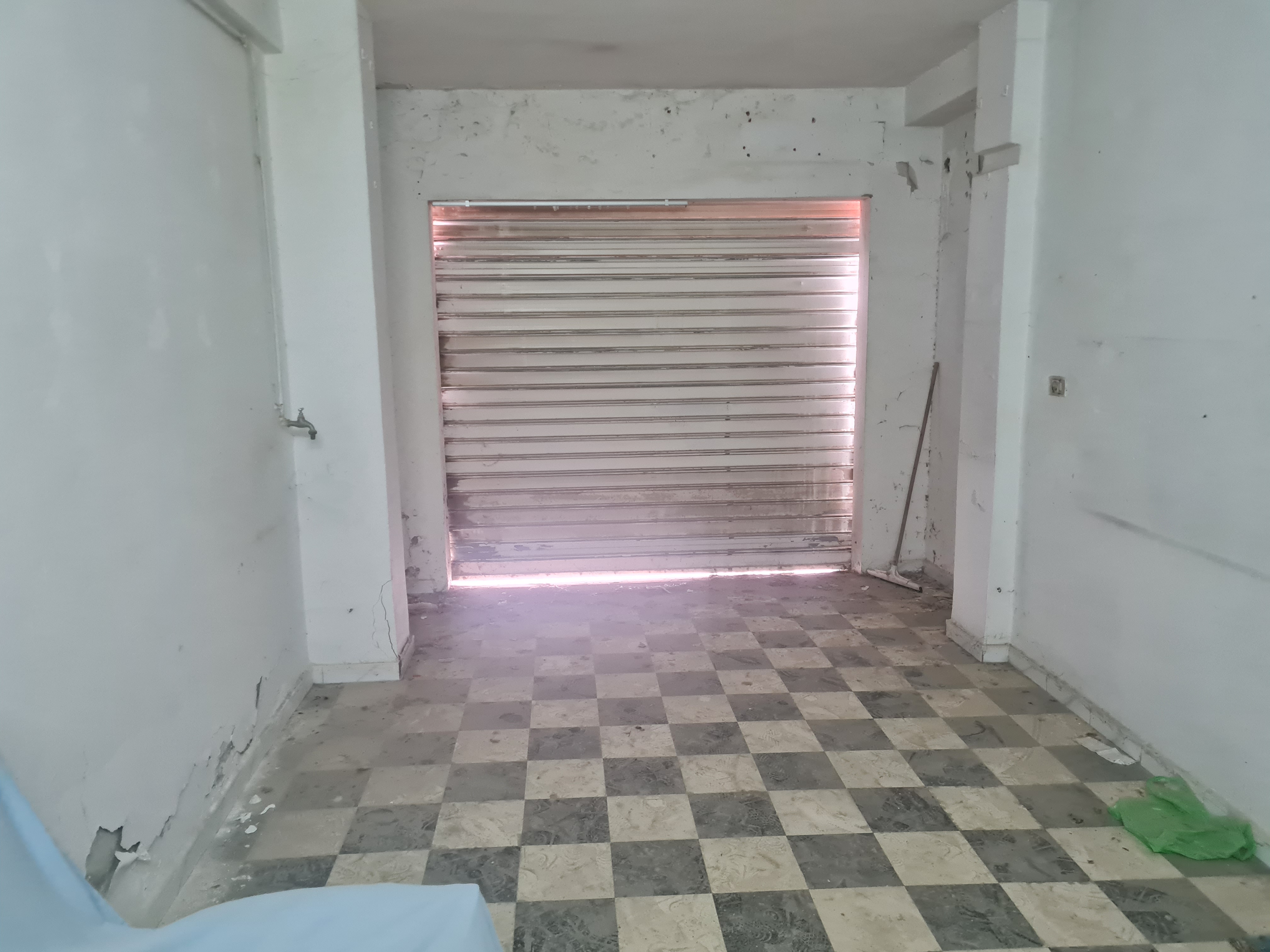    Un garage à manar 1 à Tunis - Photo 1