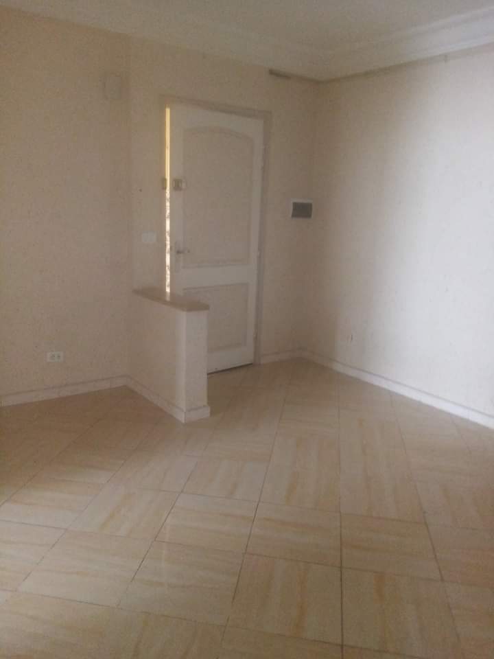    Un jolie appartement à Tunis - Photo 4