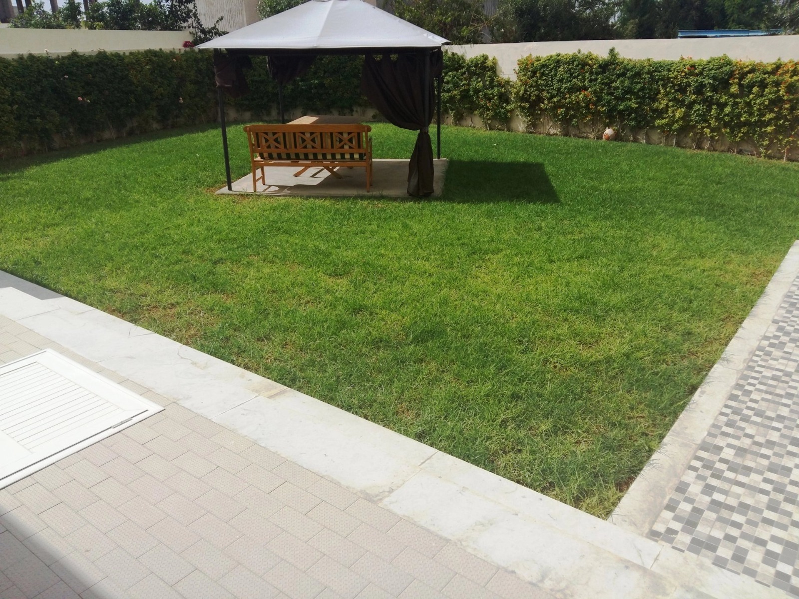    Villa aux jardins de car à Tunis - Photo 1