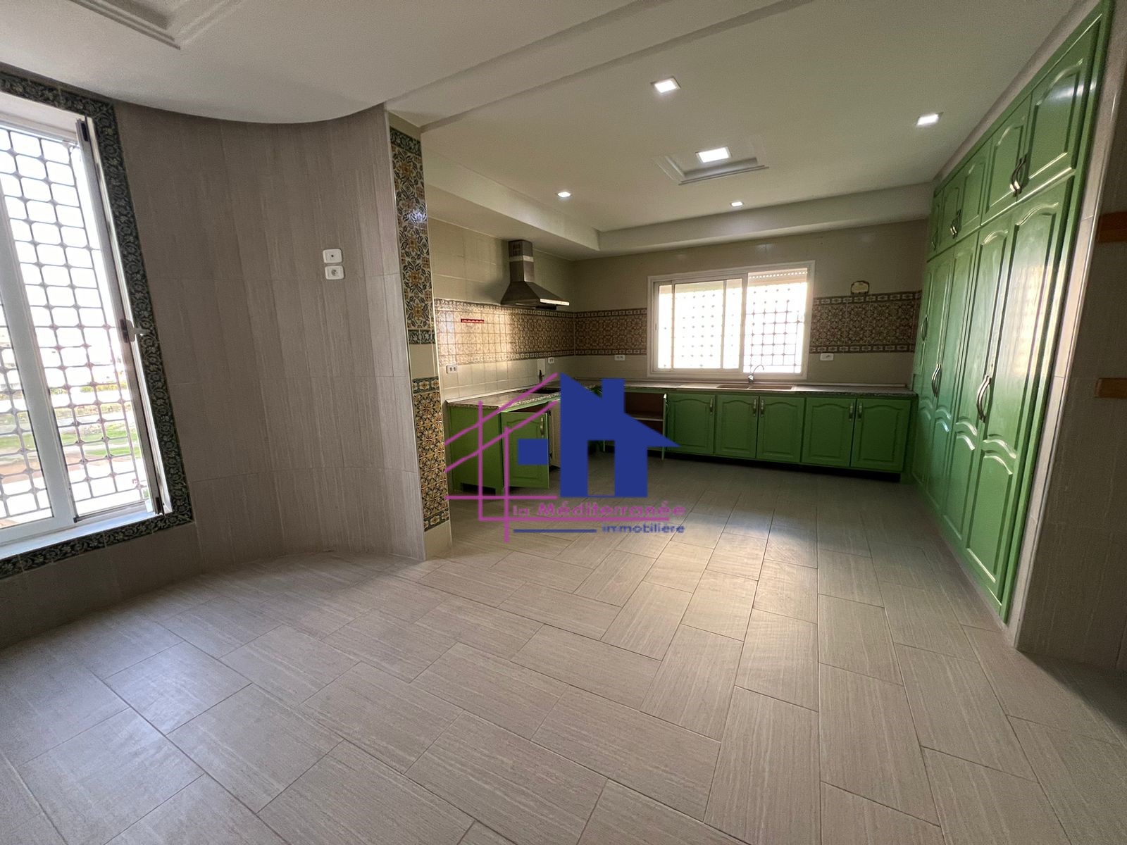    Etage de villa s2 au man à Tunis - Photo 2