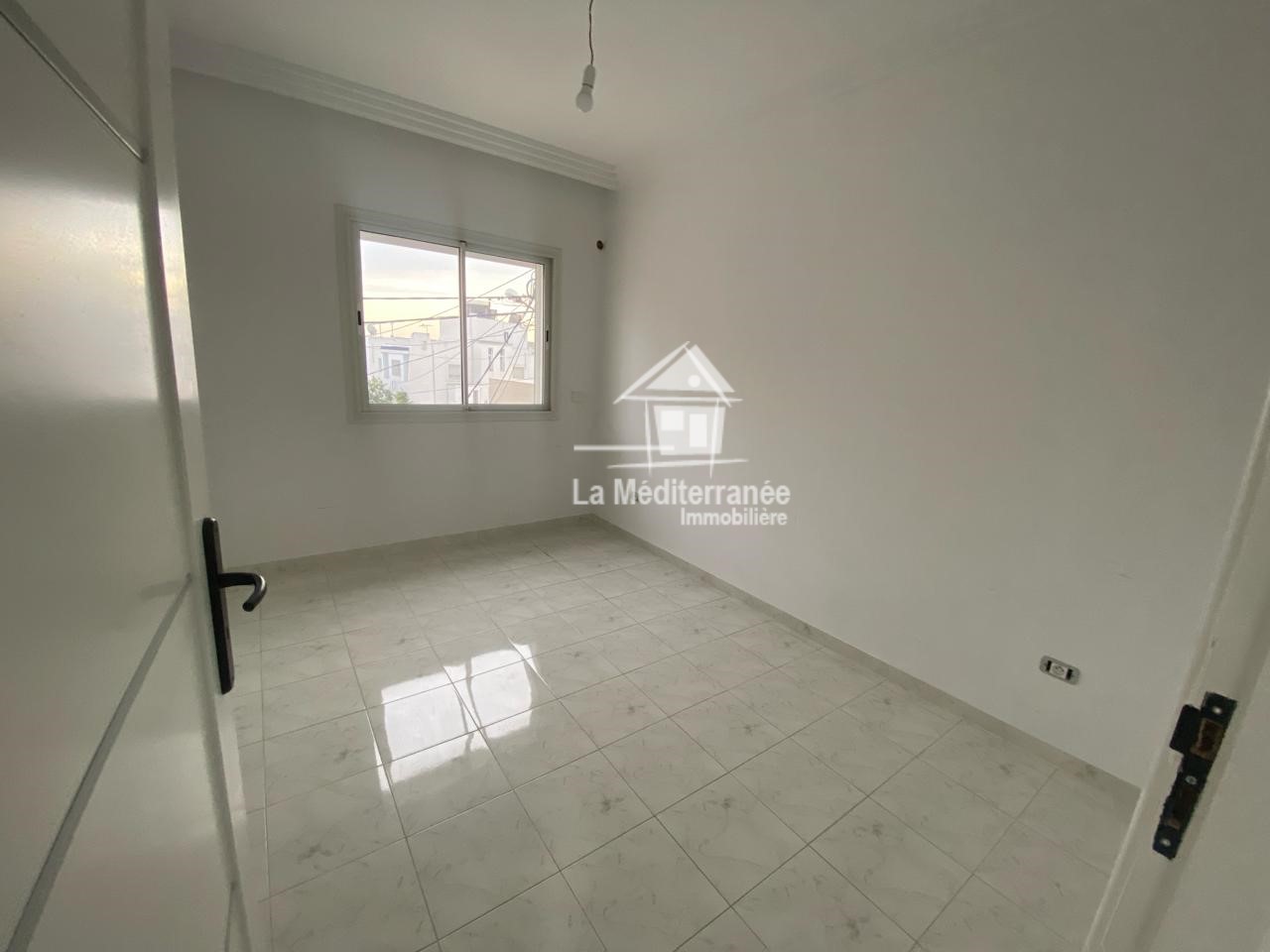    Appartement s2 au tunis à Tunis - Photo 4