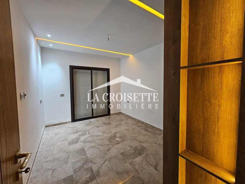    Un appartement s2 vide m à Tunis - Photo 3