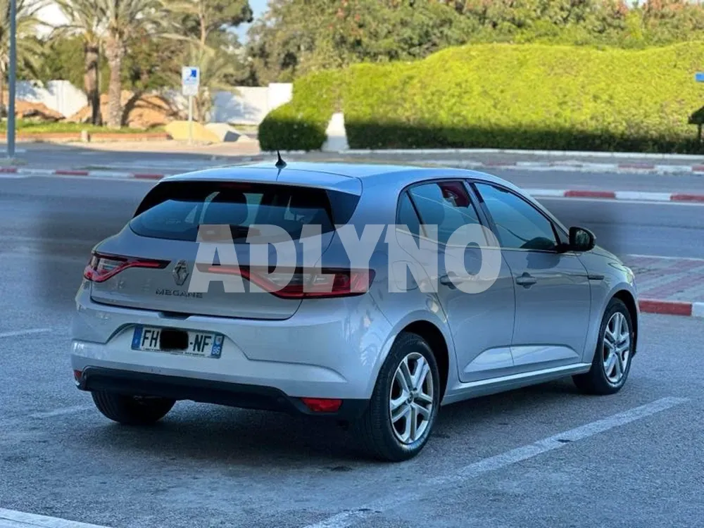 MEGANE 4 ZEN TT OPTIONS IMPORTE NEUVE à Monastir - Photo 2
