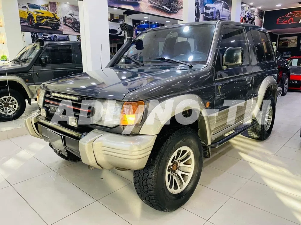 ⚜️ MITSUBISHI PAJERO 2.5⚜️ 〰️ chassis court 〰️ à Ariana - Photo 1