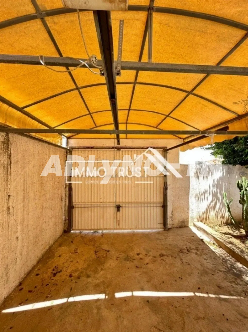 ?Villa S+3 avec jardin à La Marsa à Tunis - Photo 8