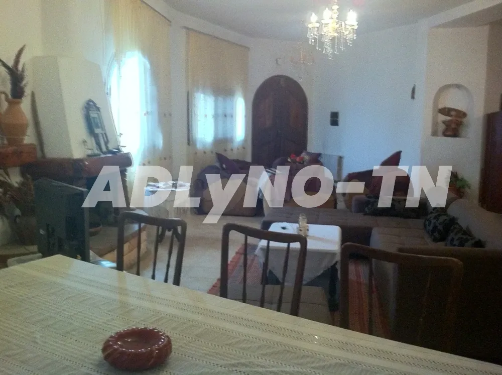 ? Villa S+4 A vendre A ARIANA CITÉ Riadh El Andalous ? à Ariana - Photo 2