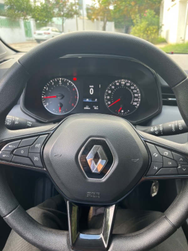 Renault Clio Essence 2022 à Tunis - Photo 2