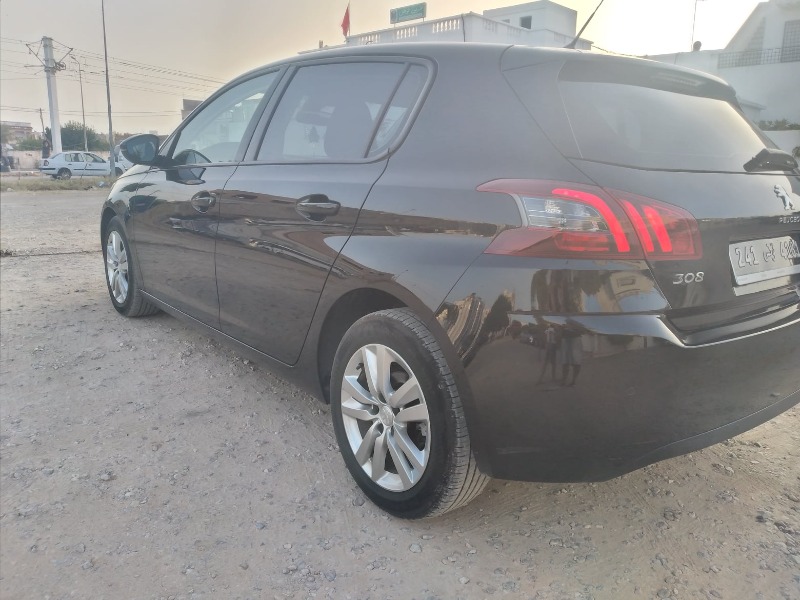 Peugeot 308 Diesel 2020 à Manouba - Photo 3