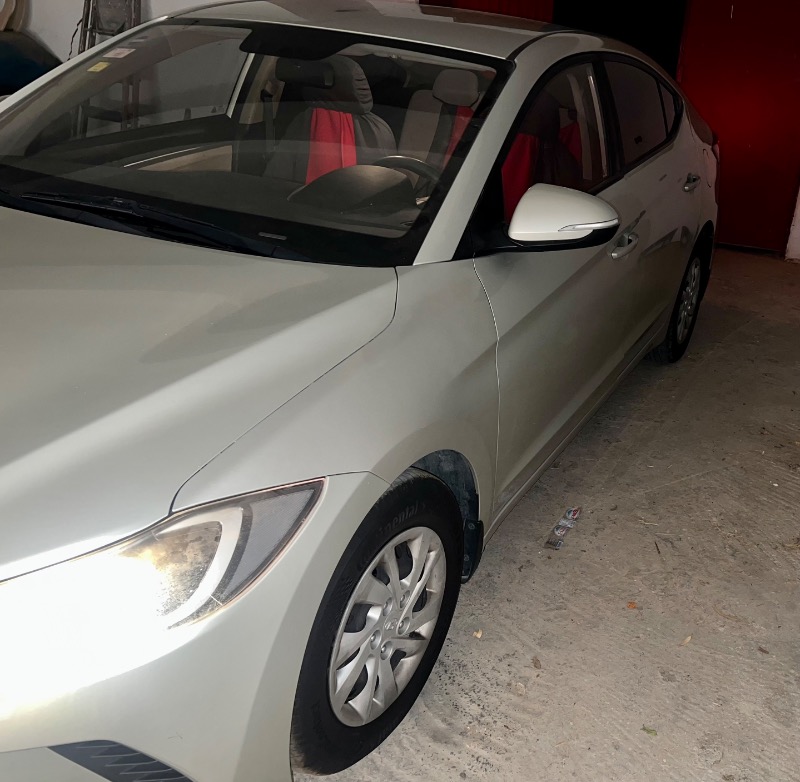 Hyundai ELANTRA Essence 2018 à Tunisie - Photo 6