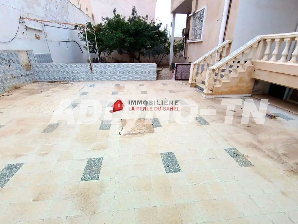 REZ DE CHAUSSE + DEUX ETAGES A⛔ HAMMEM SOUSSE à sousse - Photo 3