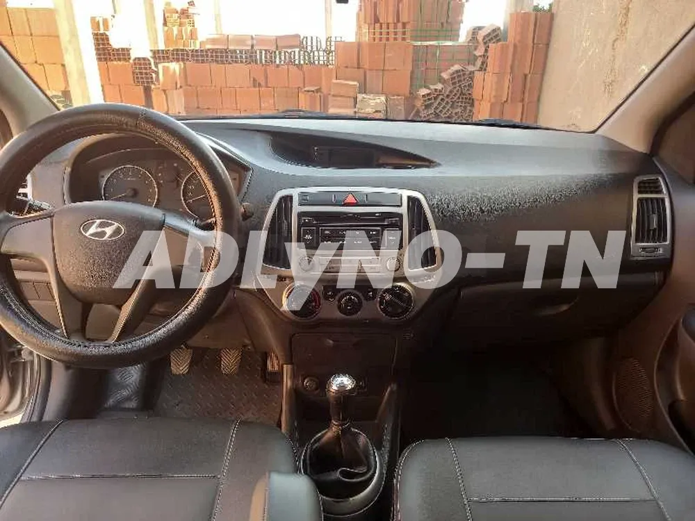 Hyandai i20 2014 à Bizerte - Photo 2