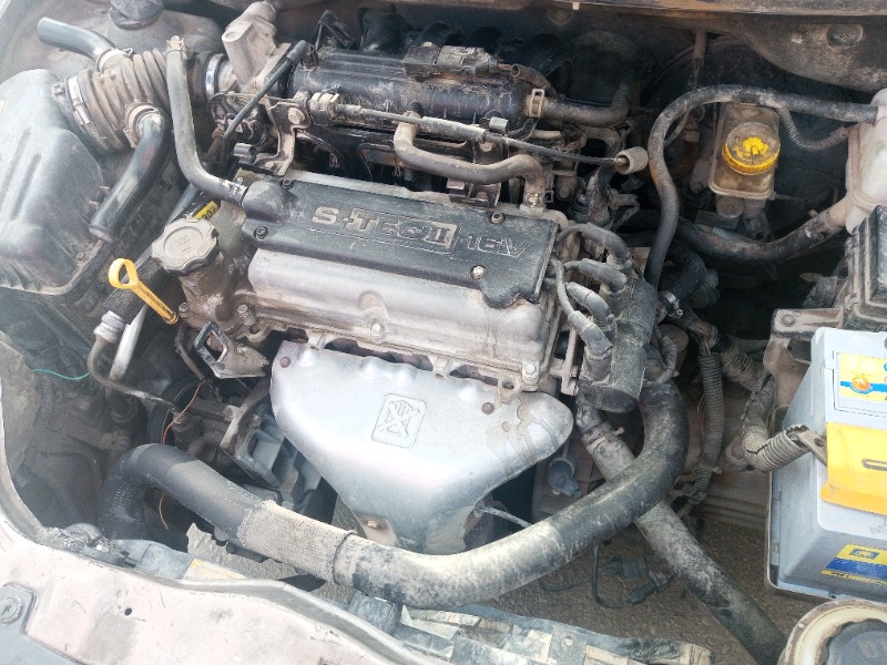 Chevrolet AVEO Essence 2016 à Ben Arous - Photo 6