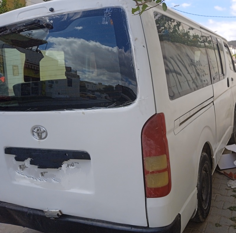 Toyota Hi Ace Diesel 2012 à Ariana - Photo 1