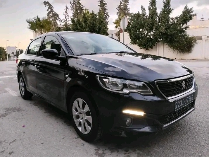PEUGEOT 301 PREMIÈRE MAIN TRÈS PROPRE à Bizerte - Photo 2