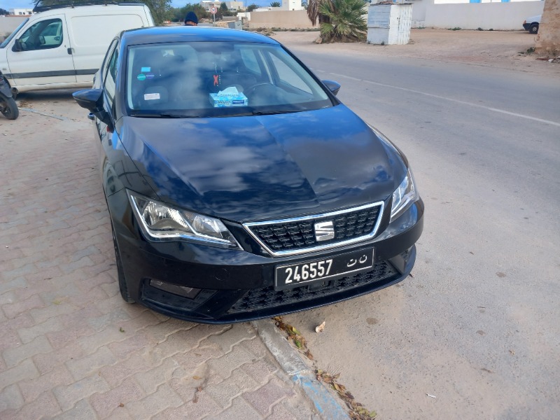 Seat Leon Diesel 2018 à Medenine - Photo 2