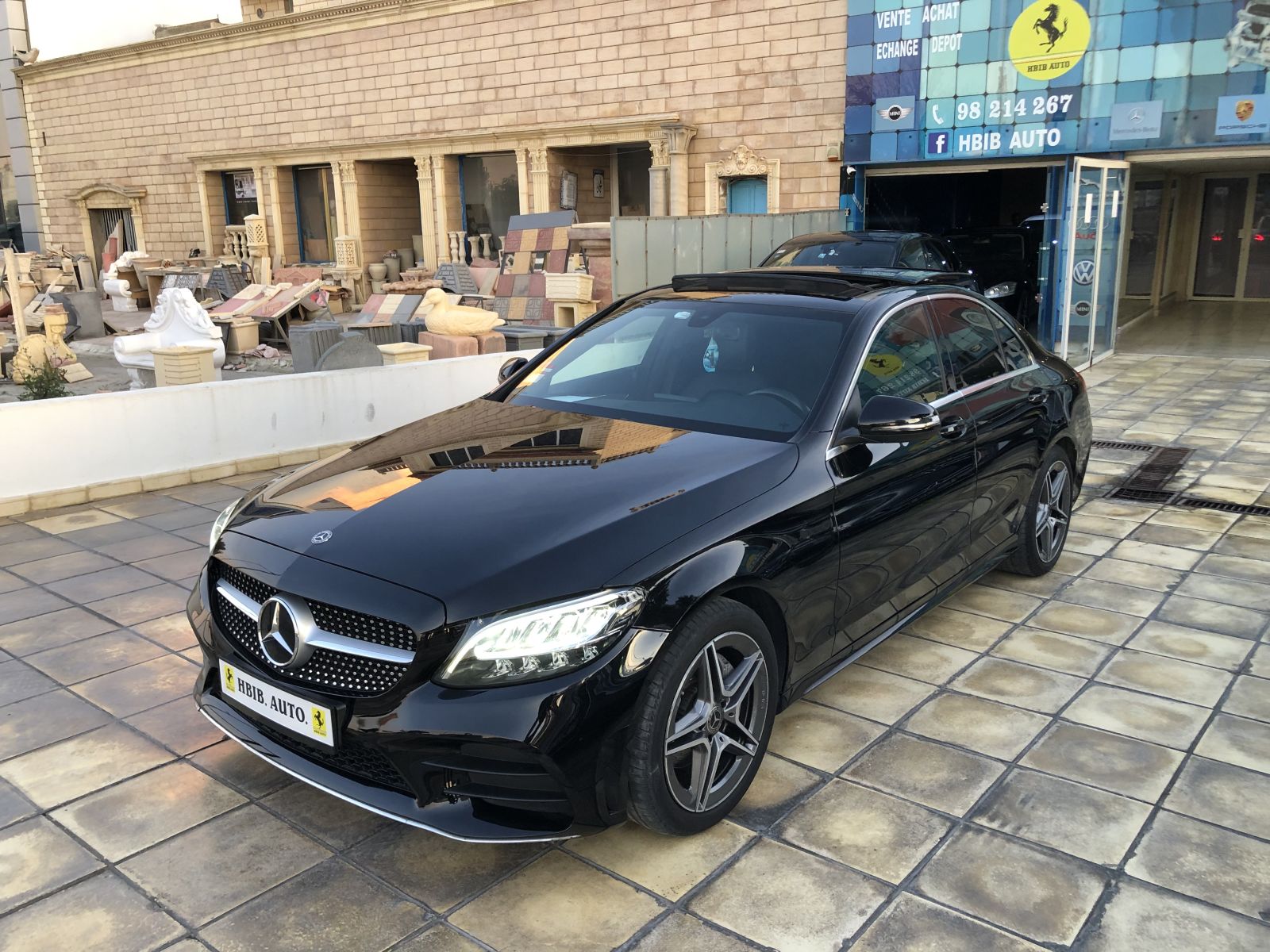 Mercedes-Benz Classe C Pack AMG Pack night à Tunis - Photo 9