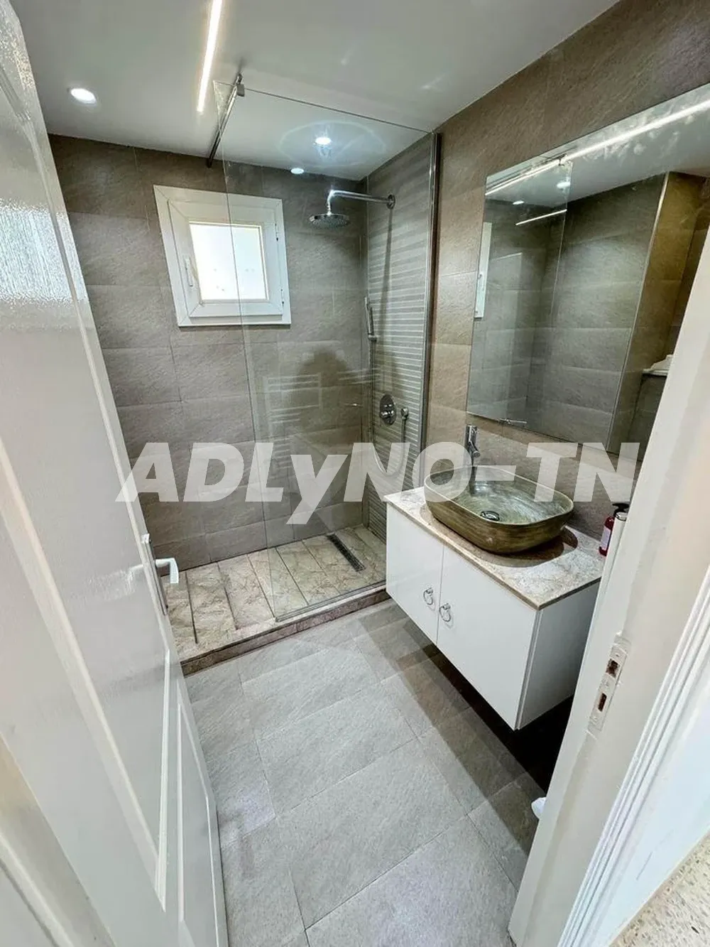 A vendre un appartement s3 a l’aouina citè wahat à Tunis - Photo 4
