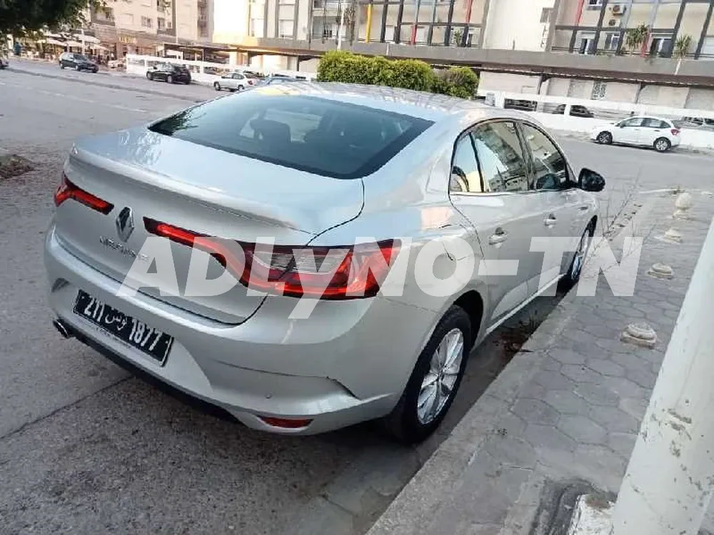 Renault Mégane 4 sedan toutes options à Tunis - Photo 3