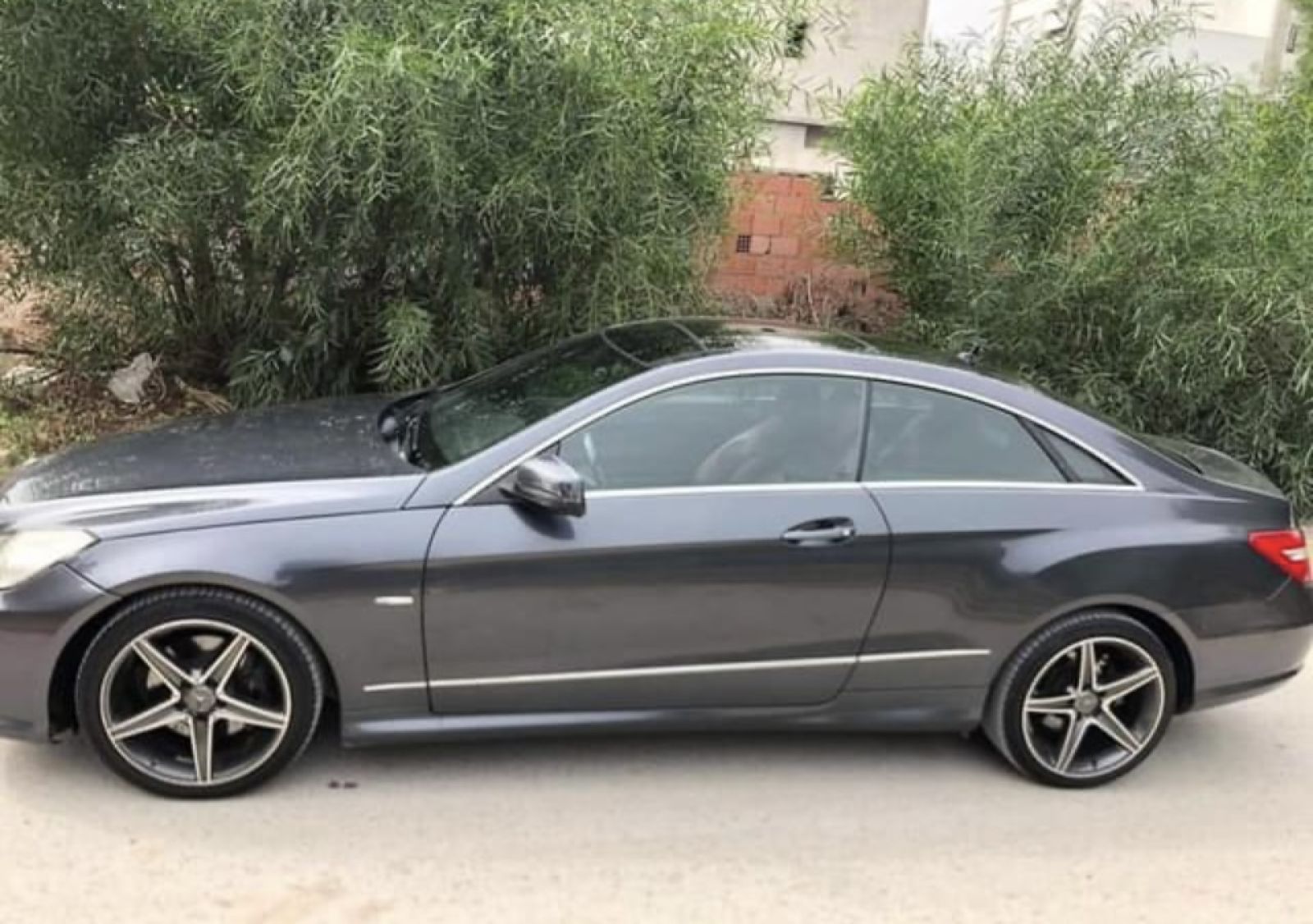Mercedes-Benz Classe E coupé AMG à Tunis - Photo 8