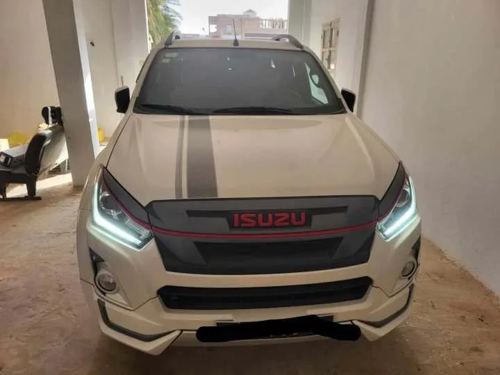 ايسوزو D MAX ديزل 2021 à Kebili - Photo 2