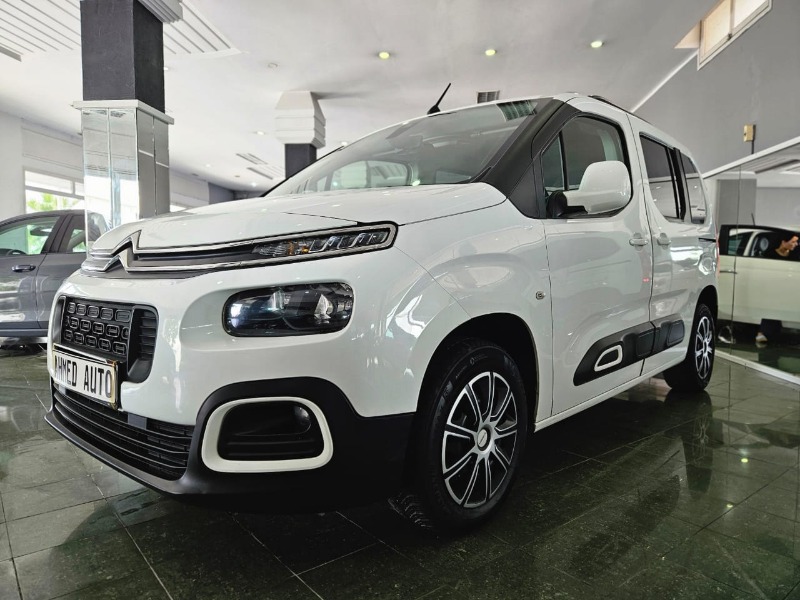 Citroen BERLINGO Diesel 2020 à Monastir - Photo 5
