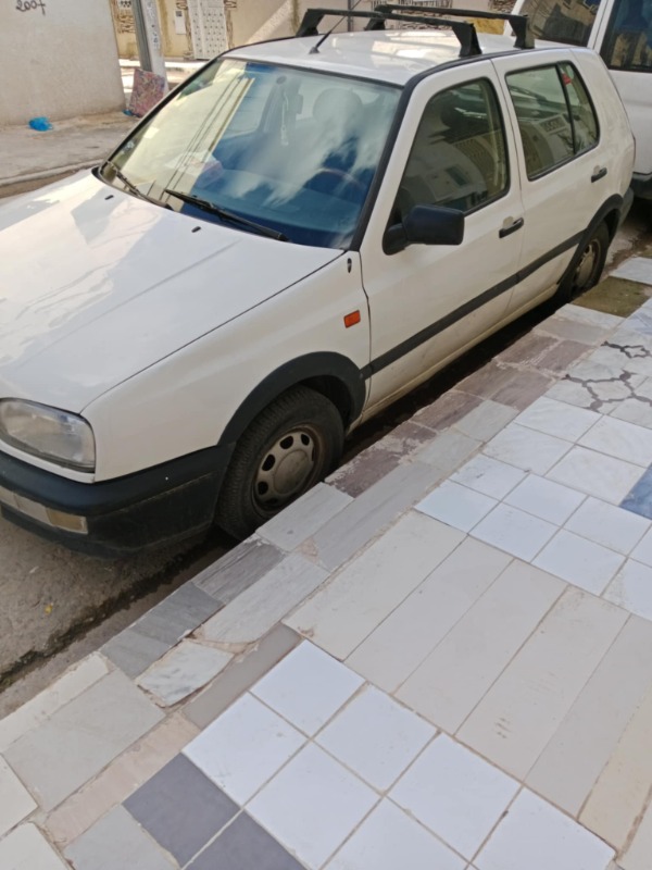 Volkswagen Golf Diesel 2005 à Ben Arous - Photo 2