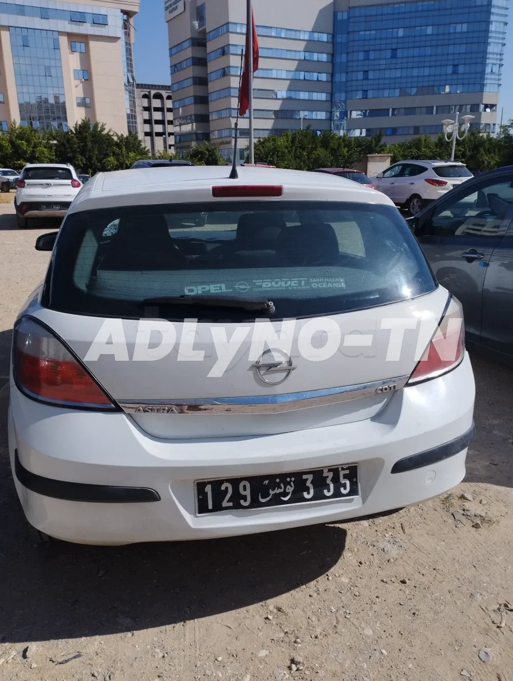 A vendre Opel Astra H à Tunis - Photo 1
