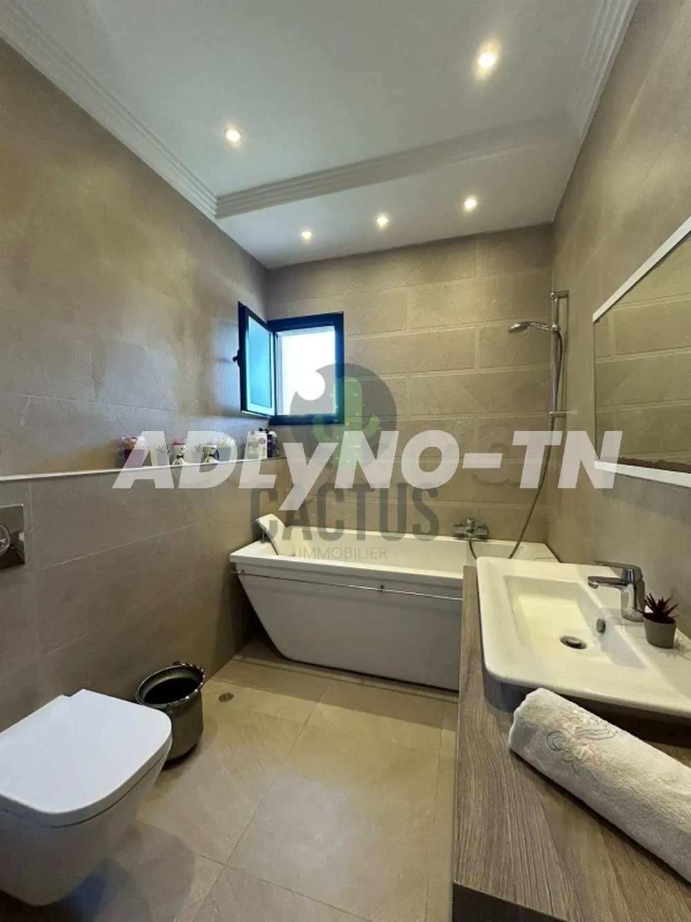 À vendre : Villa Pied dans l'eau à Beni Khiar . à Nabeul - Photo 10