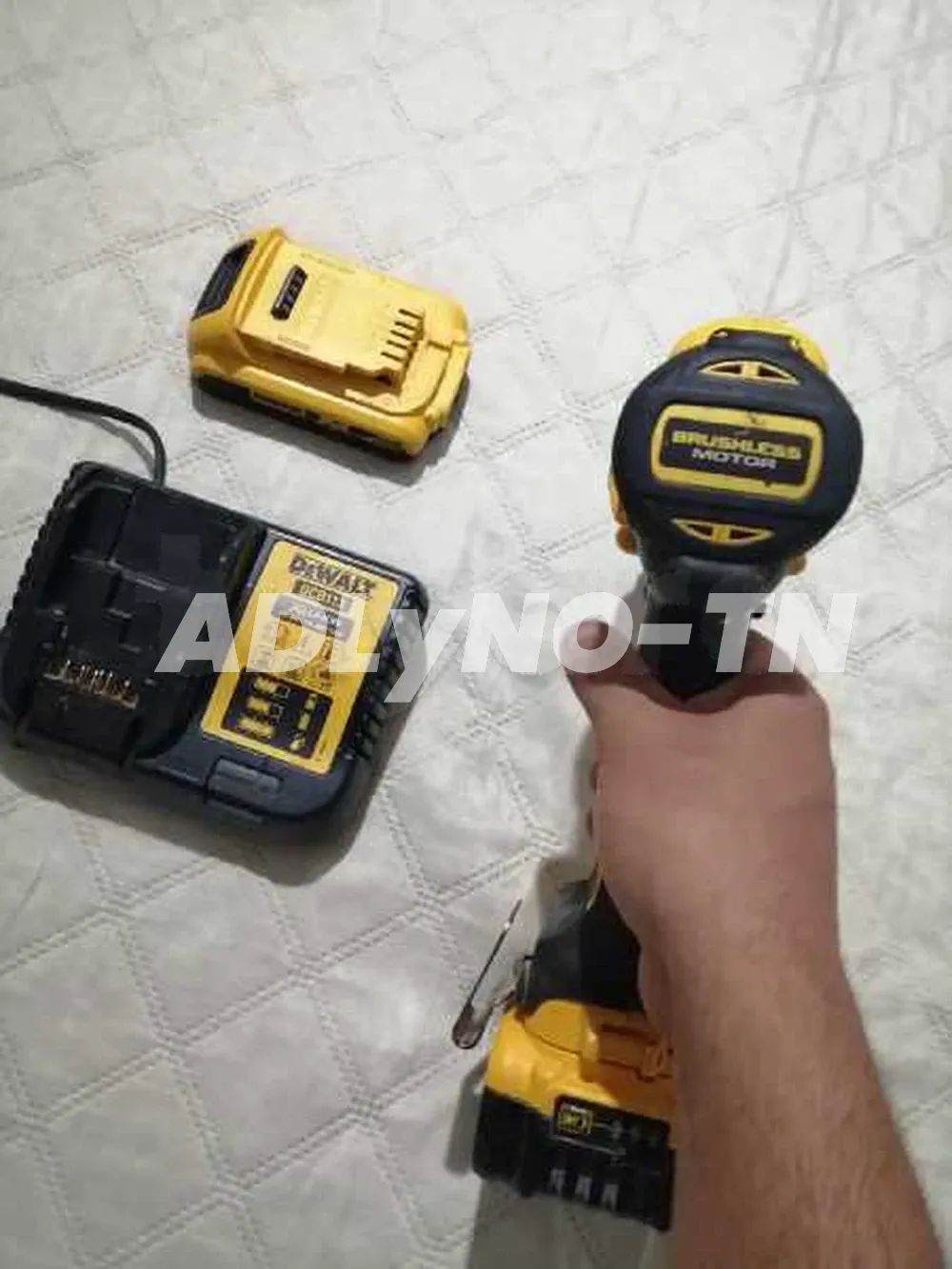Visseuse à percussion béton brushless 18 v dewalt d'origine à sousse - Photo 3
