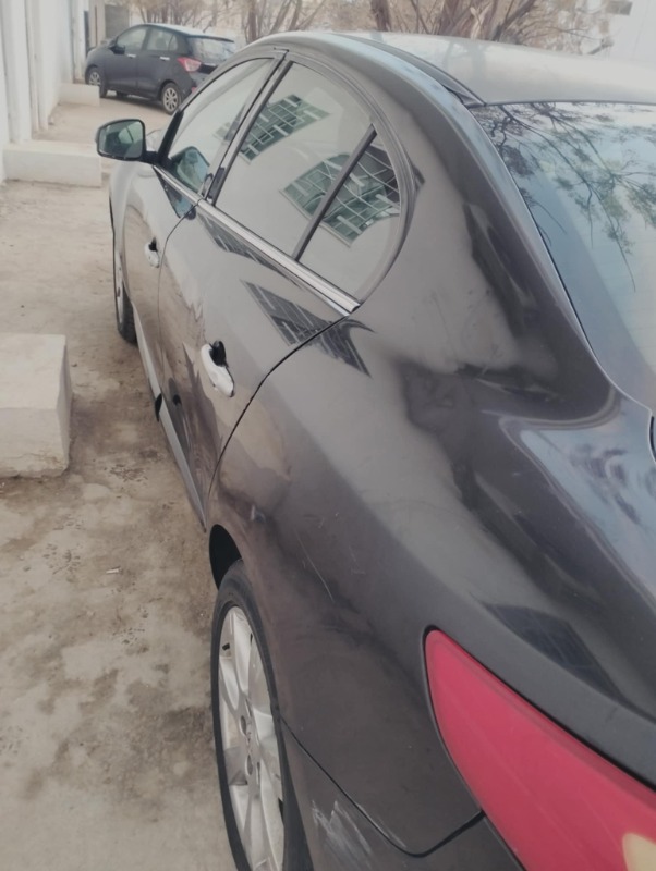 Renault Fluence Essence 2012 à Manouba - Photo 3