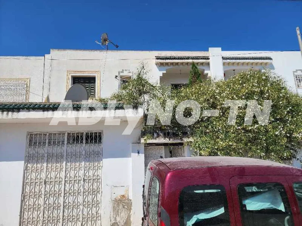Villa s+4 deux étages jardin garage à Tunis - Photo 4