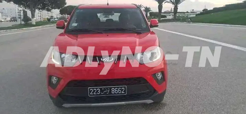 MAHINDRA KUV 100 PREMIÈRE MAIN EN EXCELLENT ÉTAT à Bizerte - Photo 7