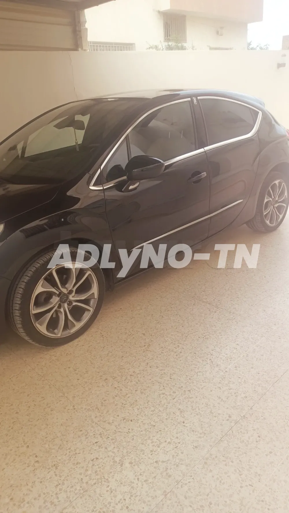 Citroën DS4 e-hdi à Sfax - Photo 6