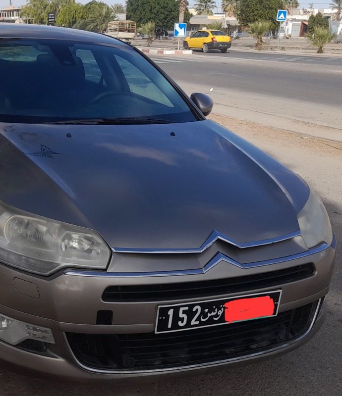 Citroen C5 Diesel 2009 à Medenine - Photo 2
