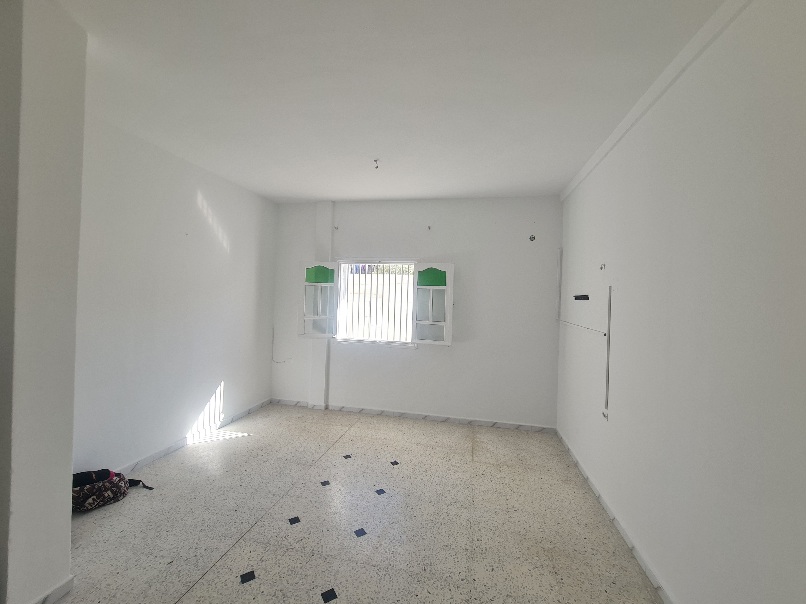     Rez de chaussée s pl à Tunis - Photo 1