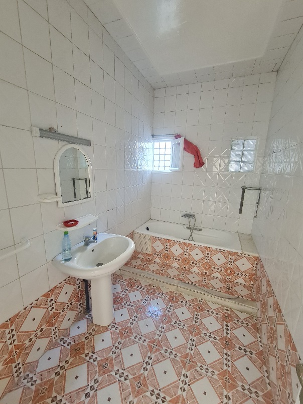     Rez de chaussée s pl à Tunis - Photo 2