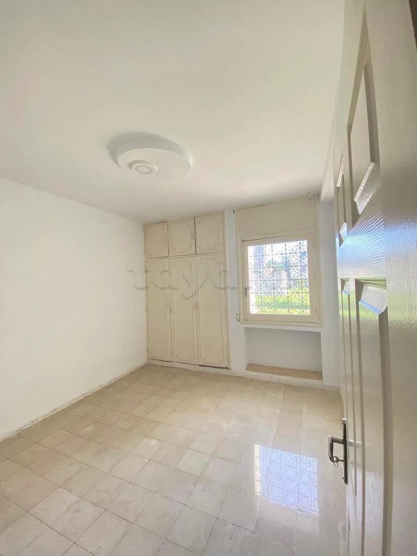  A Louer Etage De Villa S+3 Meublé En 2éme étage Située à Néapolis, Nabeul 