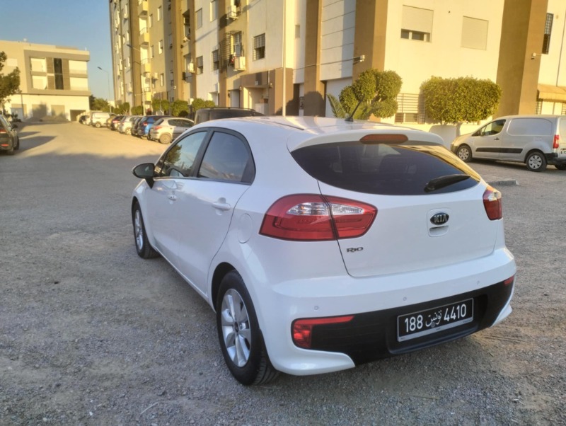 Kia RIO Essence 2016 à Sfax - Photo 7